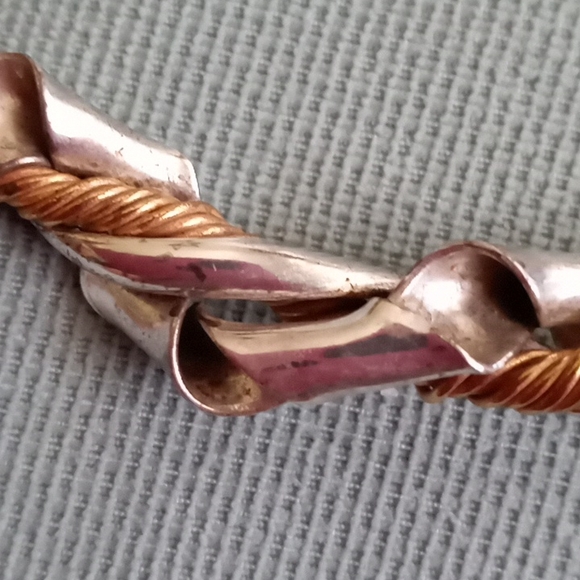 ARTIST MADE COLLAR NECKLACE - Picture 2 of 10